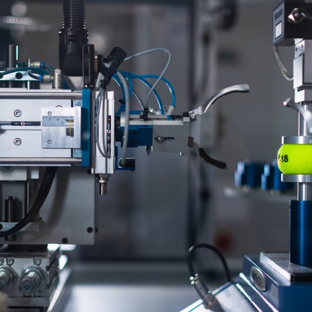 Academies - Robots in Manufacturing